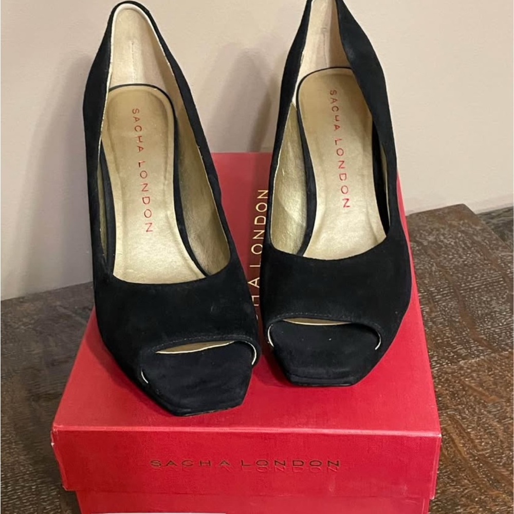 Women’s size 11 peep toe suede heels by Sacha London